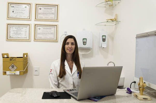 Clínica de Olhos Bom Jesus e Especialidades 3 dra Daniela Linhares Merlo Bom Jesus da Lapa