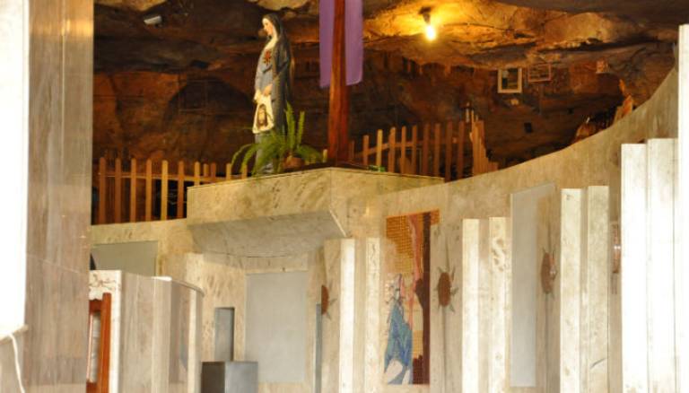 Gruta de Nossa Senhora da Soledade 3 Imagem de Nossa Senhora da Soledade