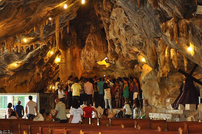 Gruta de Nossa Senhora Aparecida