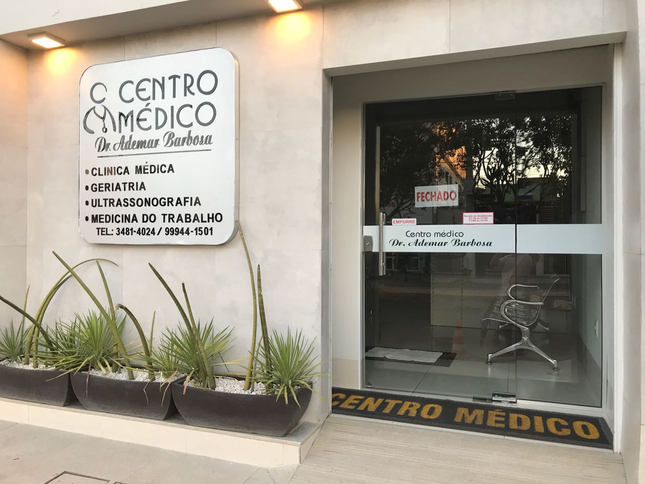 Ginecologista Ademar Barbosa 21 Centro Médico Dr. Ademar Barbosa
