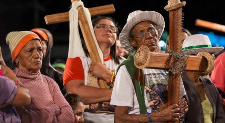 Romaria da Terra e das Águas 3 As Cruzes e enxadas na Romaria da Terra e das Águas
