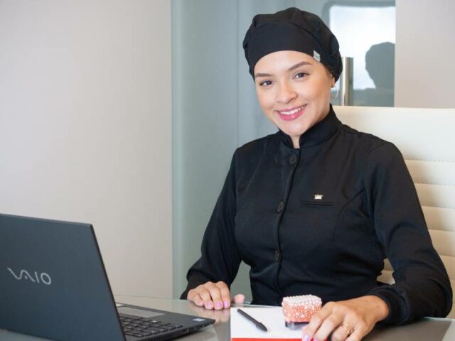 Dentista Naiane Macêdo