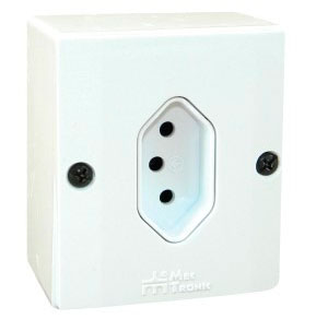 Tomada externa: tipos, vantagens e desvantagens 7 Tomada Externa 2 pinos + terra Nbr 14136 10a 250v branca