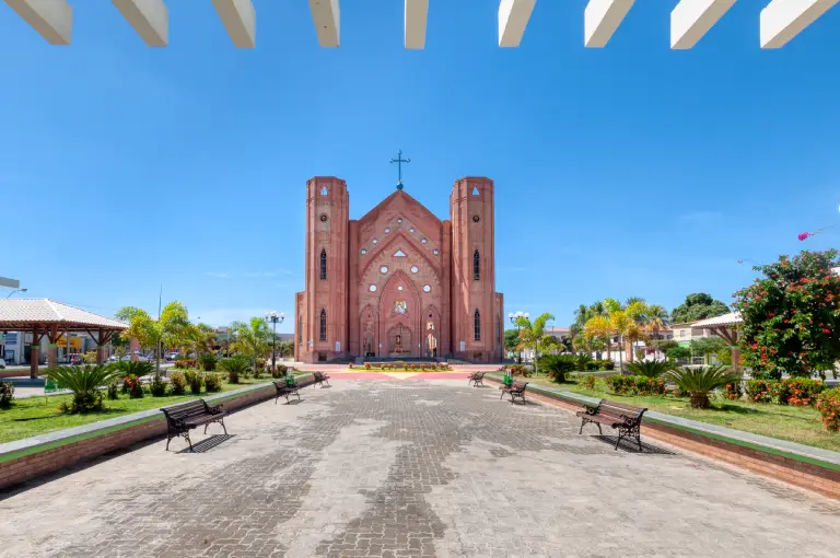 o que fazer em bom jesus da lapa catedral