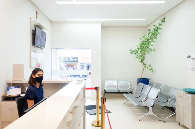 Centro Médico Dr. Ademar Barbosa 4 Centro Médico em Bom Jesus da Lapa